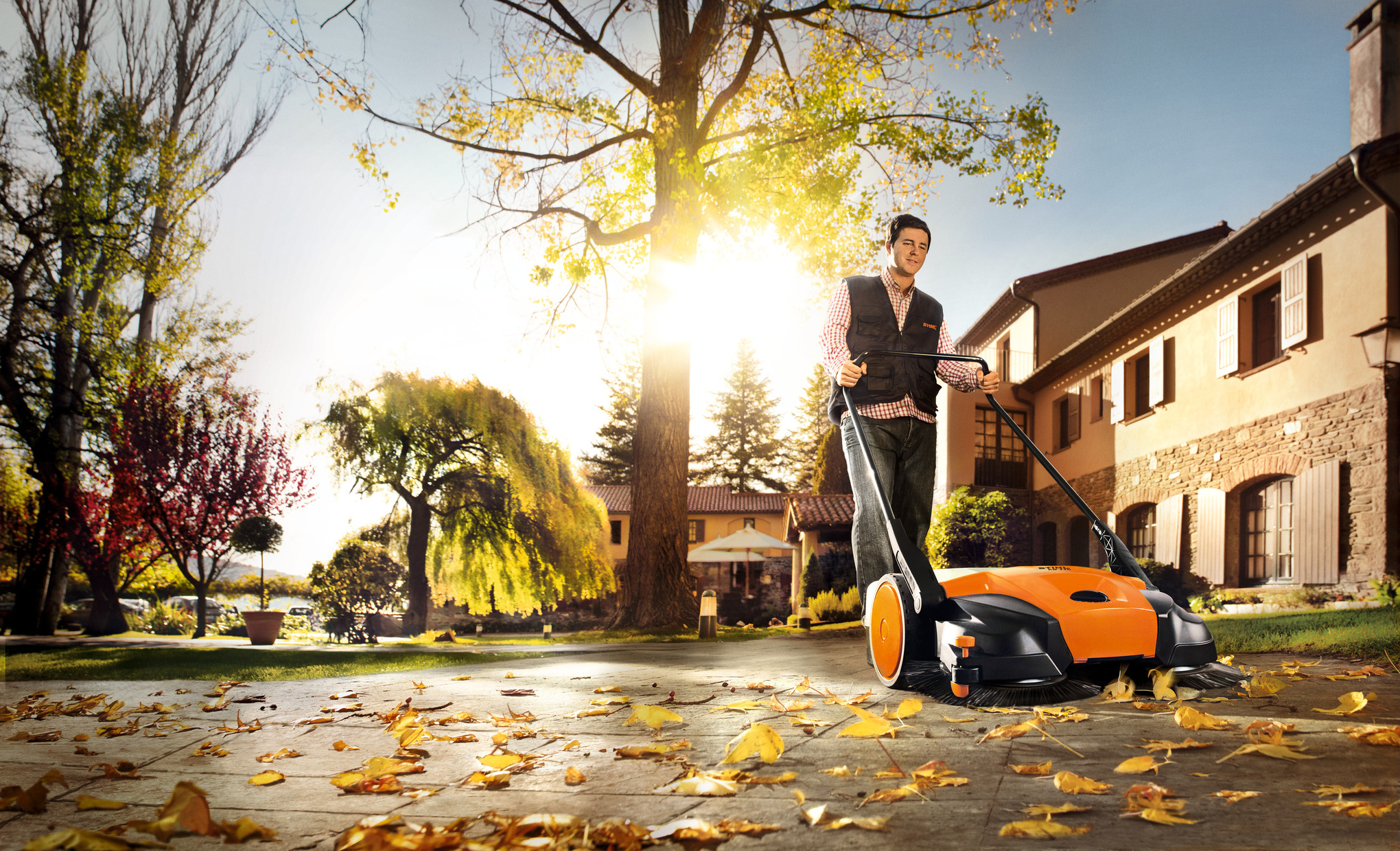 STIHL KG 770 in use